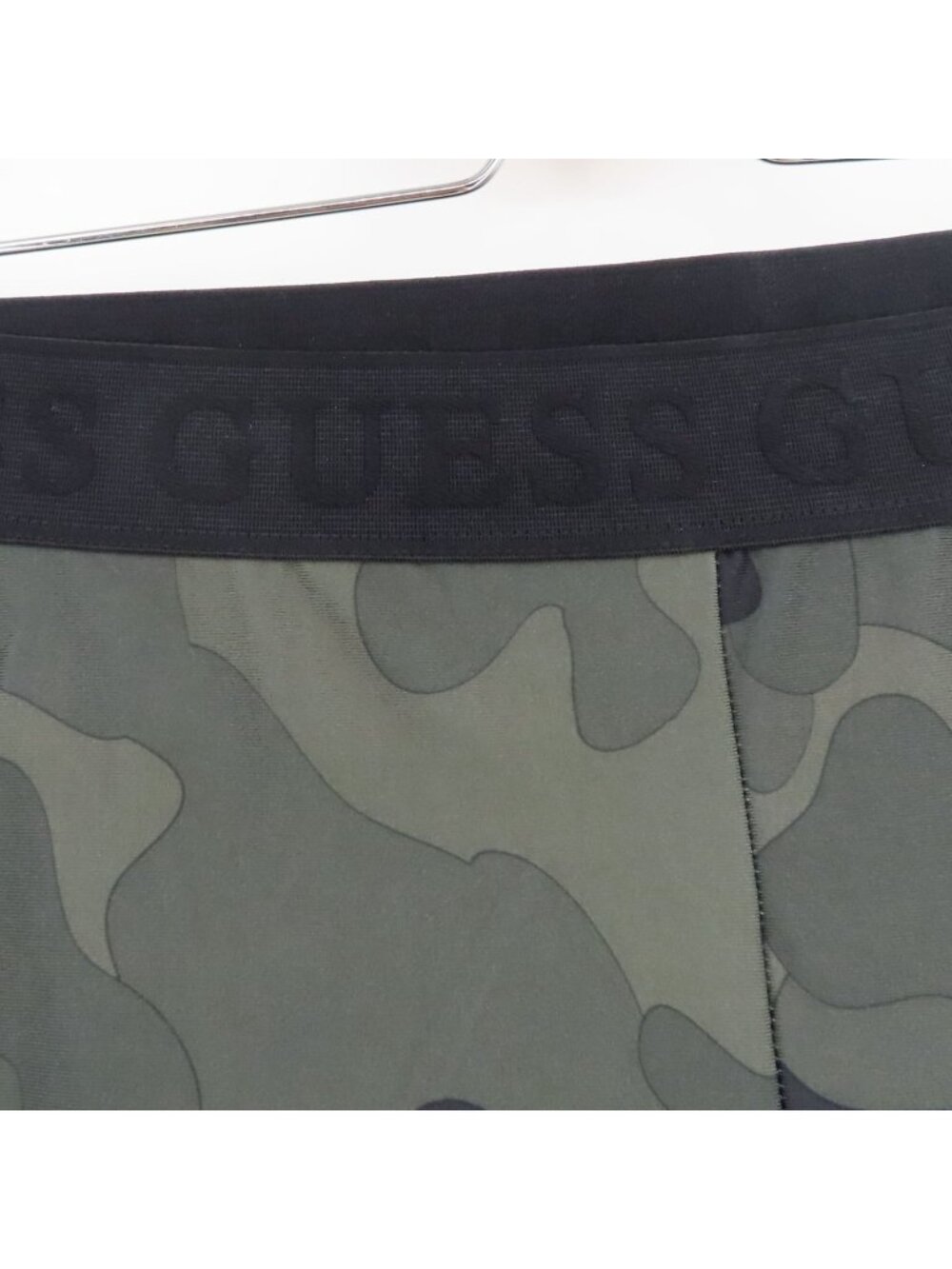 GUESS Womens Small Cammy Crop Legging Spell Out Logo Side Camo Camouflage NEW - Picture 3 of 11